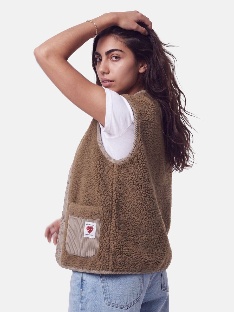 Carousel image 7 PCANASTACIA - PELUCHE GILET SANS MANCHES, Greige