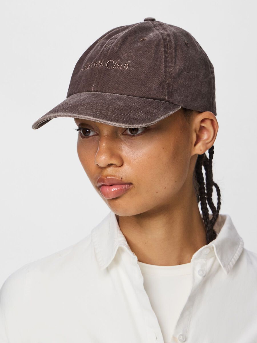 Product carousel image 2 PCKELLA  CAP, Deep Mahogany