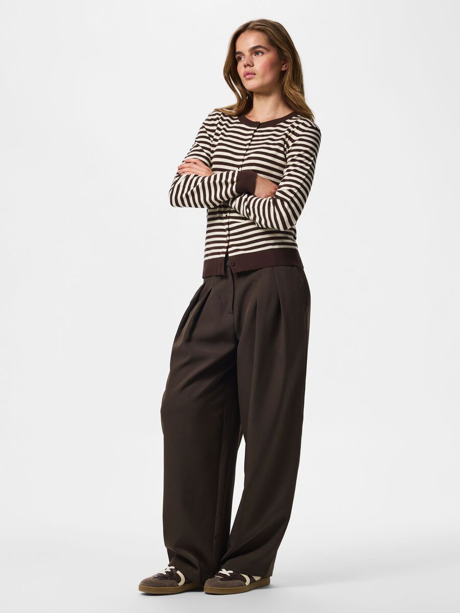 Carousel image 5 PCNORA CARDIGAN EN MAILLE, Hot Fudge