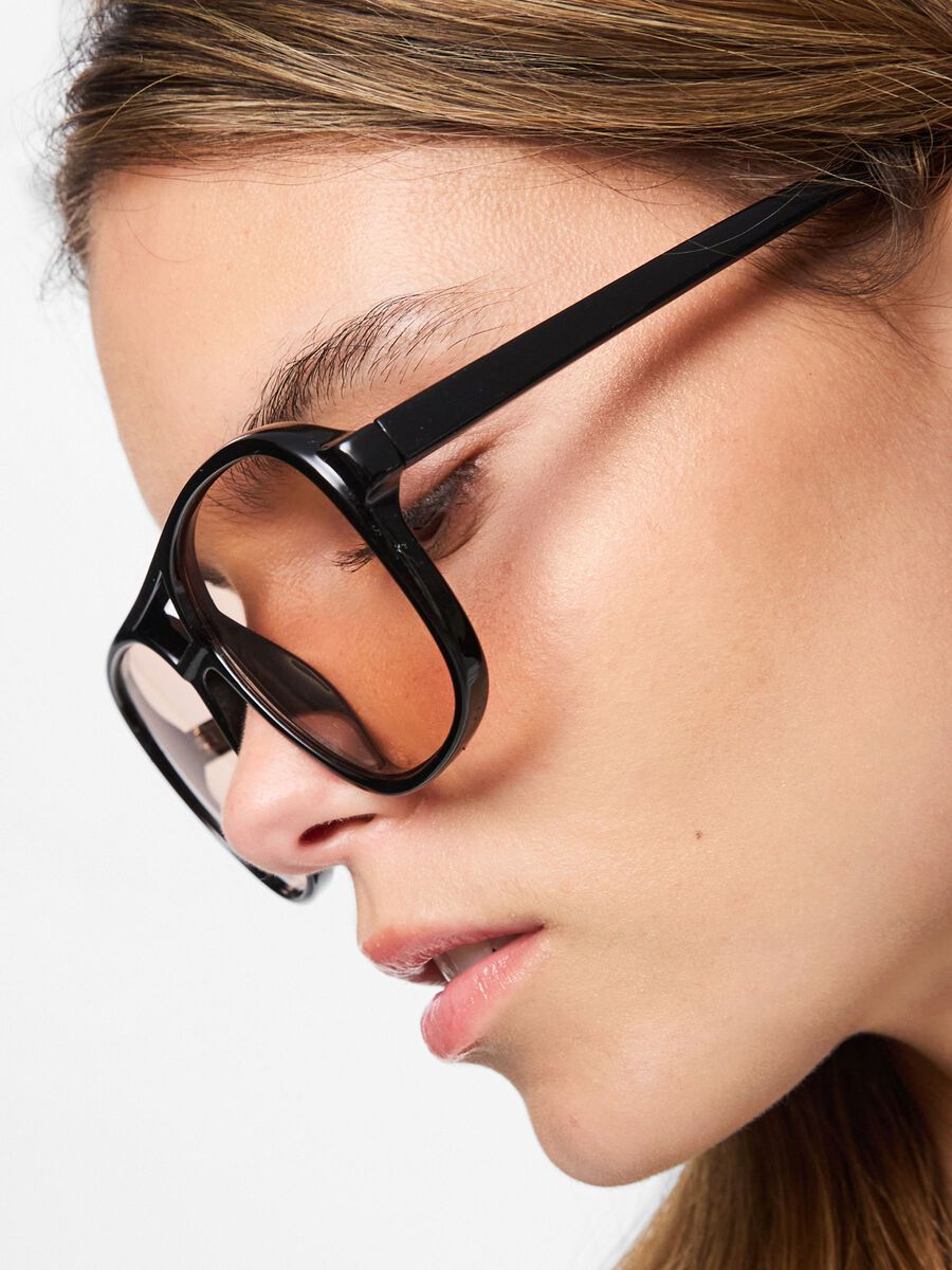 Carousel image 5 PCLANA SUNGLASSES, Black