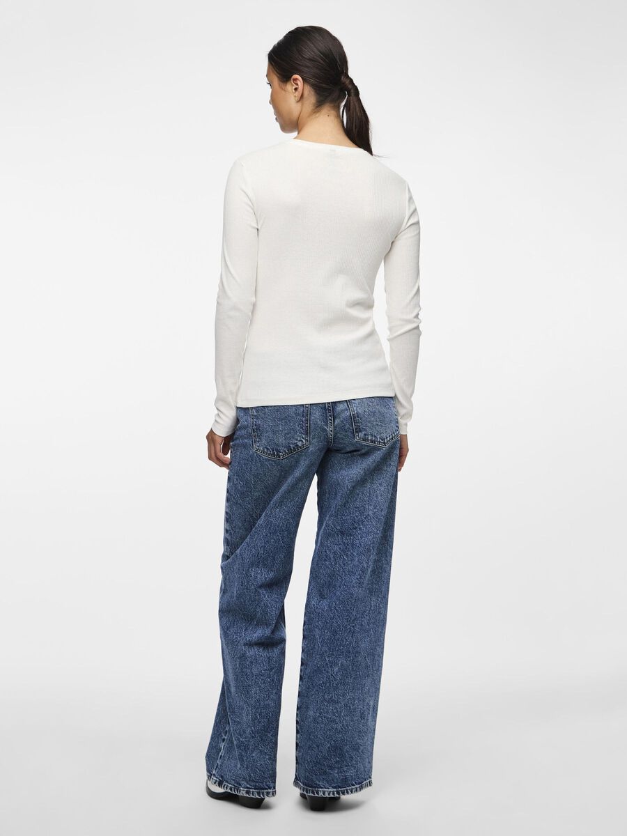 Product carousel image 2 PCRUKA LONG SLEEVED TOP, Cloud Dancer