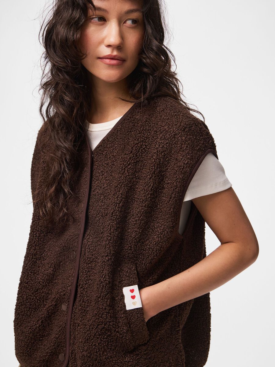 Carousel image 4 PCKATTY TEDDYFLEECE WESTE, Hot Fudge