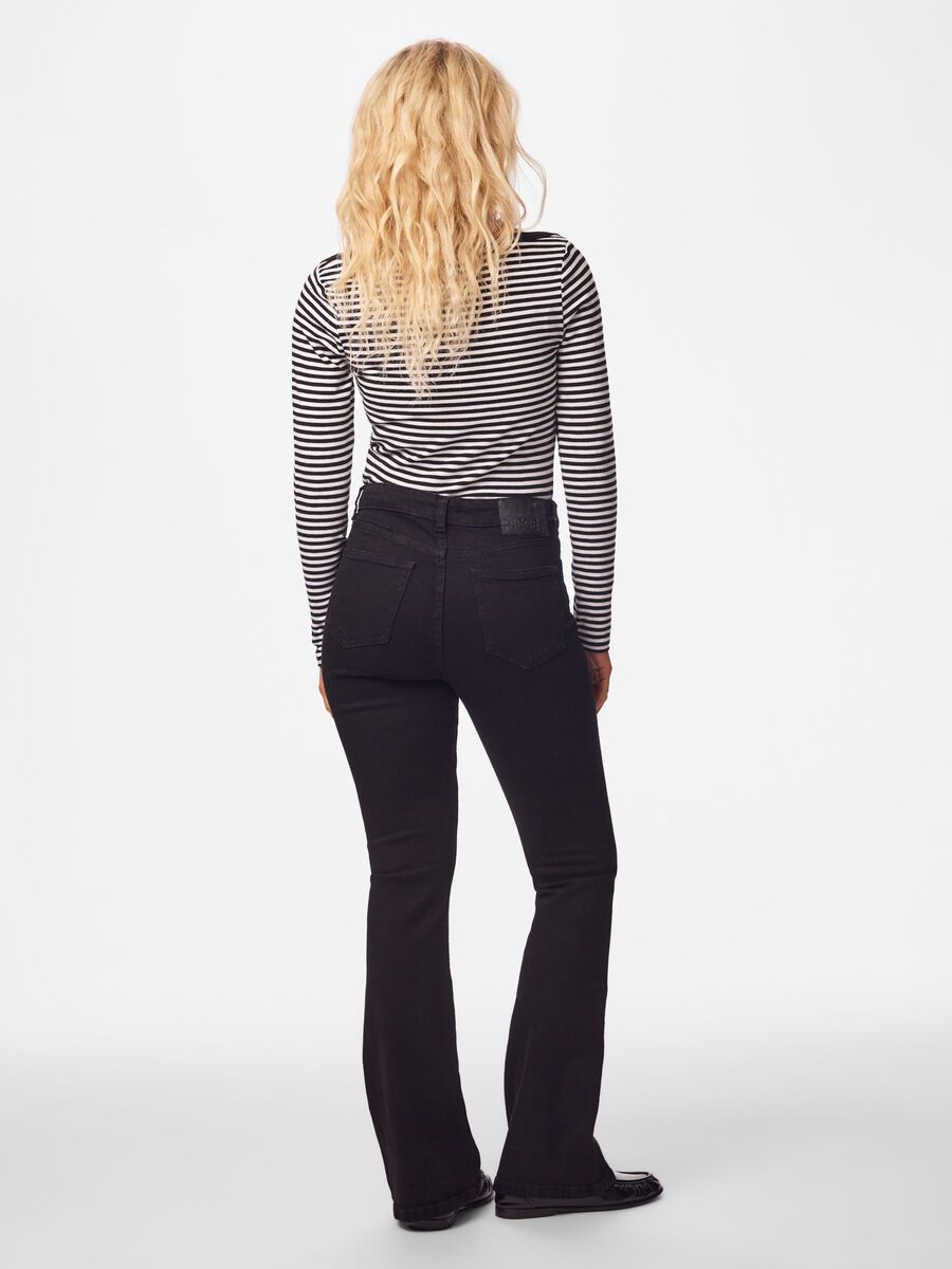 Product carousel image 2 PCZOE MW FLARED JEANS, Black Denim