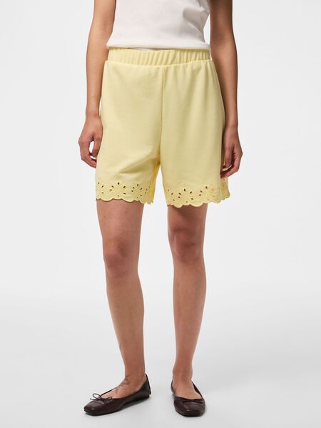 Pieces PCCHILLI SUMMER HW BRODERI  SHORTS, French Vanilla, highres - 17164281_FrenchVanilla_003.jpg
