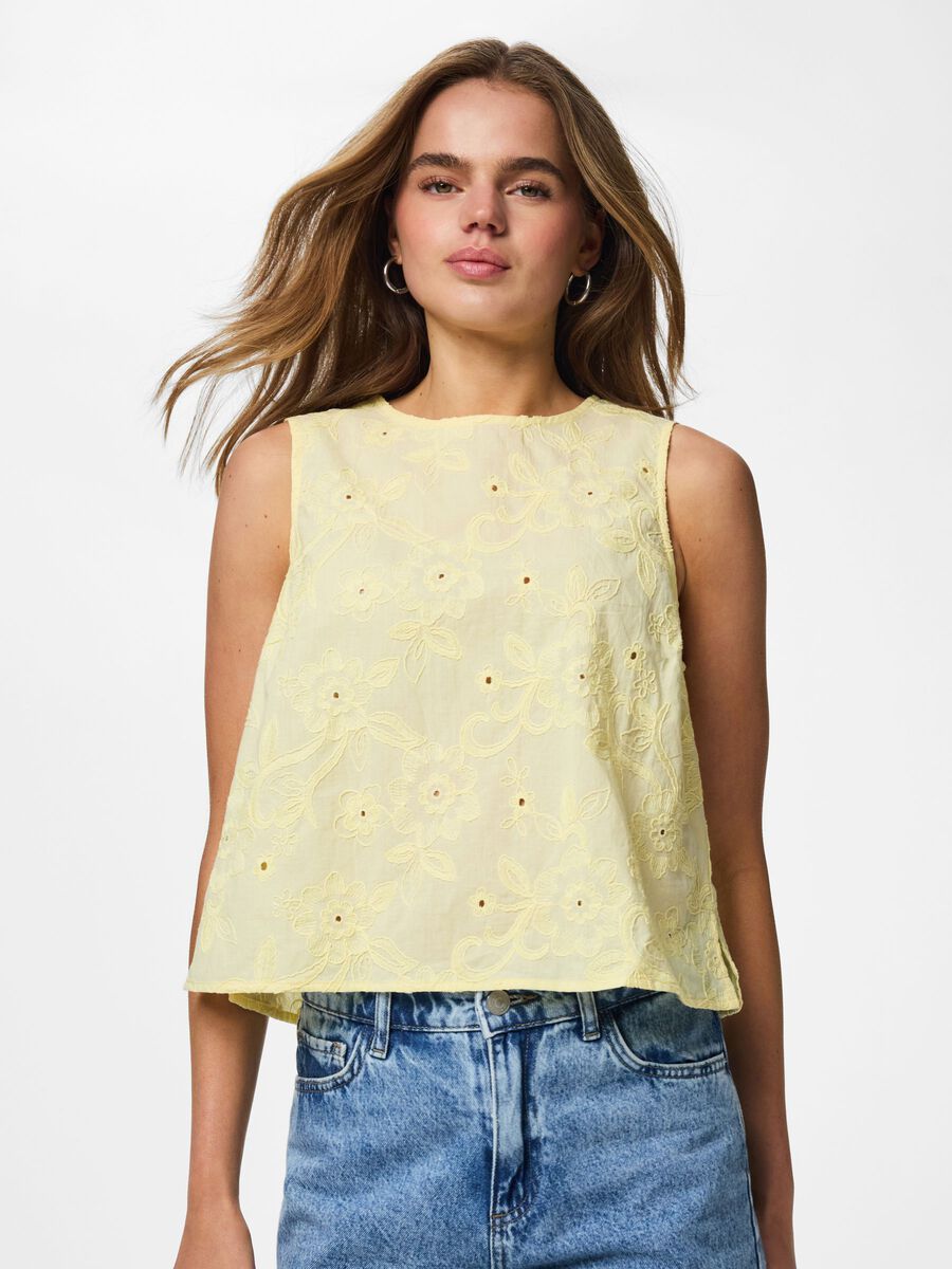 Product carousel image 1 PCGINGER SLEEVELESS TOP, French Vanilla