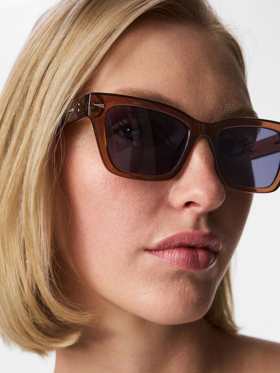 Carousel image 5 PCKATIE SUNGLASSES, Downtown Brown
